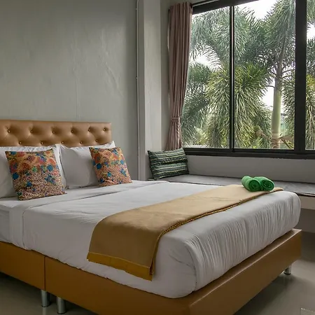 Lang Suan Pugdee Hotel מראה חיצוני תמונה